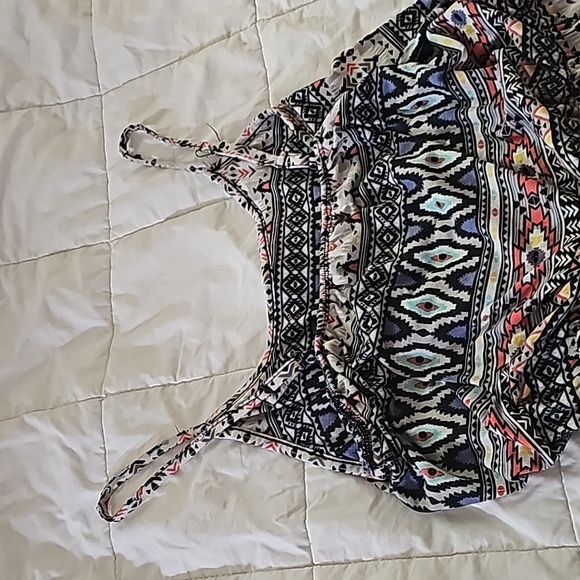 Beautiful Tribal Patterned Dress - Picture 5 of 6